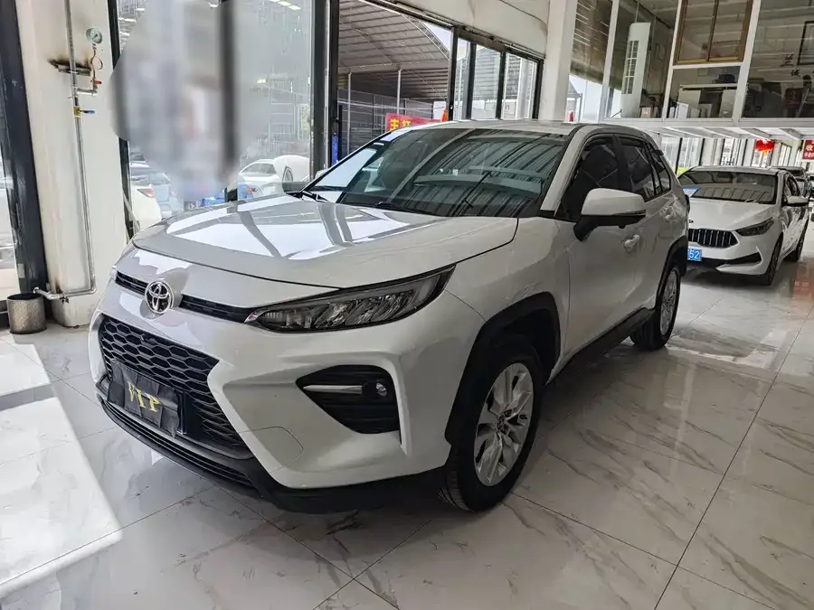 Toyota Wildlander Wildlander 2023 2.0L CVT 2WD Leading Edition 2023 — фото 1, купить с доставкой в Москву