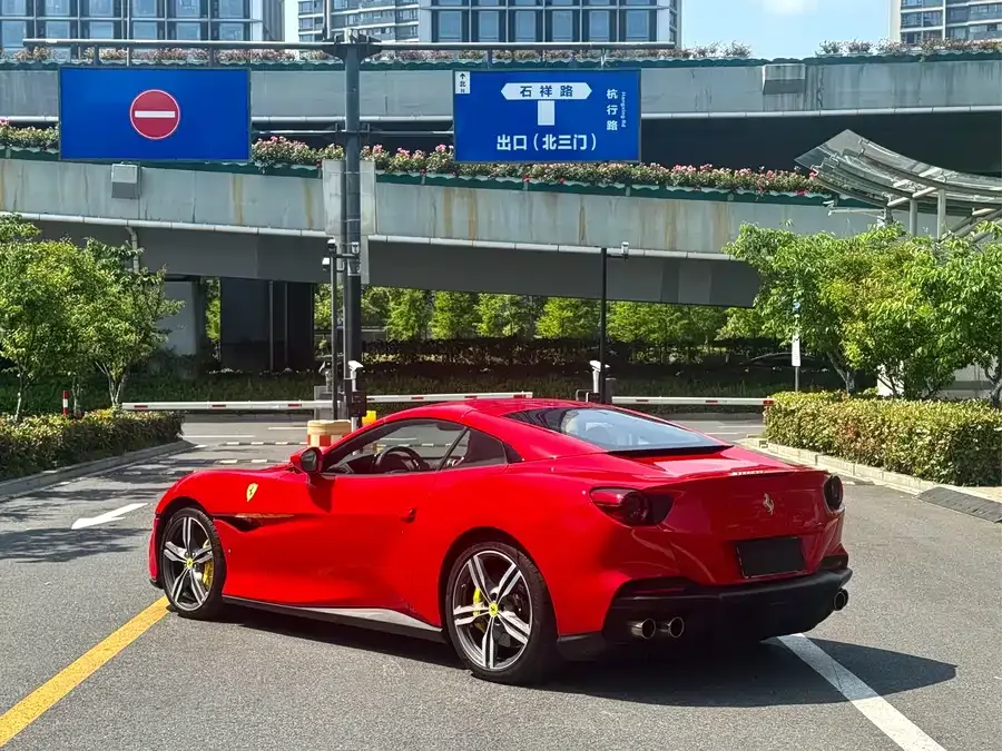 Ferrari Portofino Portofino 2018 3.9T 2023 — миниатюра 5