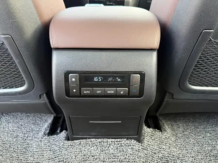 Haval H9 Haval H9 2022 2.0T Gasoline 4WD Smart Edition 5 Seaters 2023 — миниатюра 5