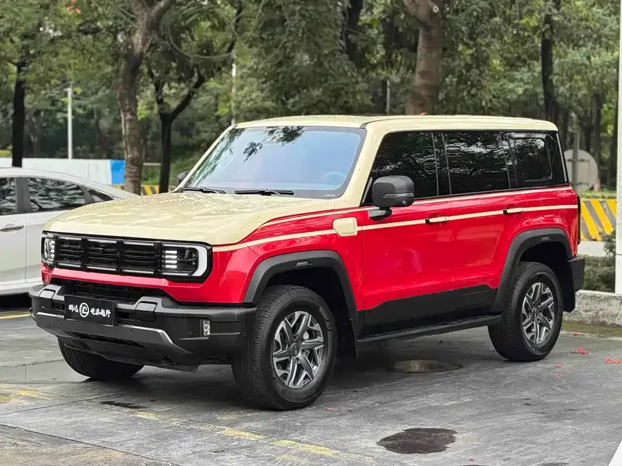 BAIC BJ40 Beijing Off-road BJ40 2024 2.0T New City Hunter Edition Knight Type 2024 — фото 1, купить с доставкой в Москву