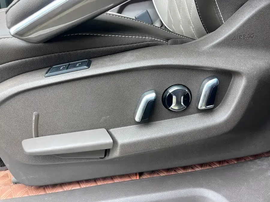 Volkswagen Viloran Weiran 2023 380TSI Premium Edition 2023 — миниатюра 4