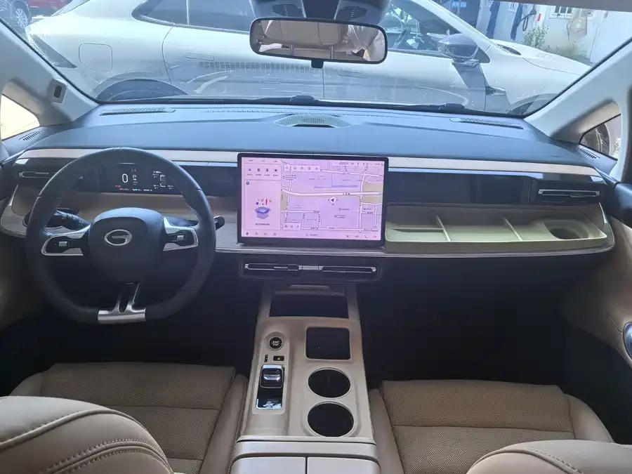 GAC Trumpchi E8 New Energy Trumpchi E8 New Energy 2024 Model 150km MAX 2024 — миниатюра 5