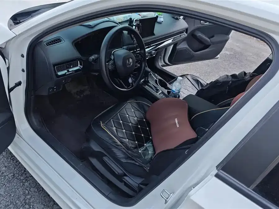 Honda Civic 2023 Civic 240TURBO CVT Power Edition 2023 — миниатюра 3