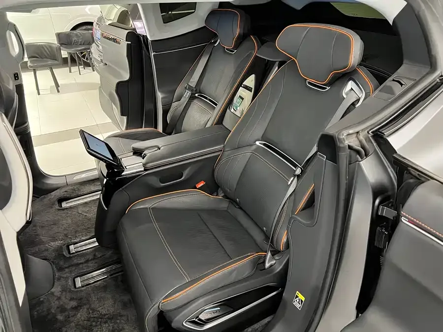 HiPhi X HiPhi X 2021 flagship version 4-seater 2022 — миниатюра 4