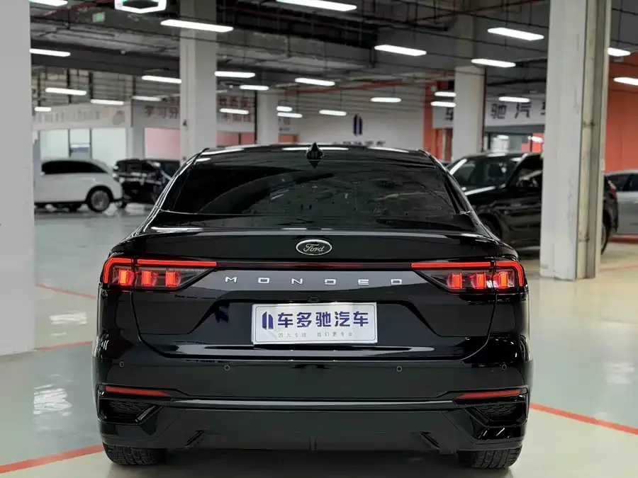 Ford Mondeo 2023 Mondeo EcoBoost 245 Luxury 2024 — миниатюра 5