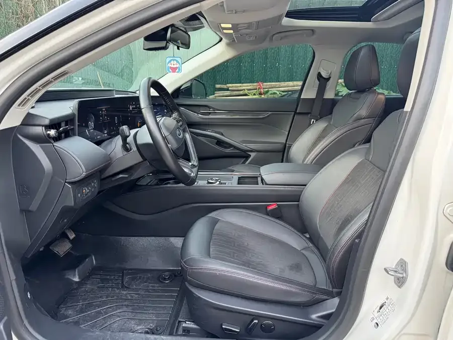 Ford Mondeo 2022 Mondeo EcoBoost 245 Luxury 2023 — миниатюра 4