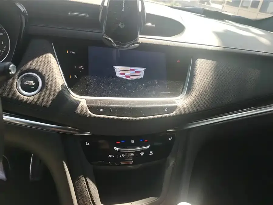 Cadillac XT5 2024 2.0T 4WD Luxury Edition (Hummingbird Edition) 2024 — миниатюра 4