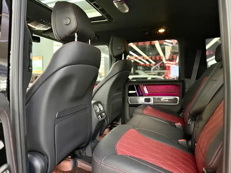 Mercedes-Benz G-Class AMG Mercedes-Benz G-Class AMG 2025 AMG G 63 2026 — миниатюра 4