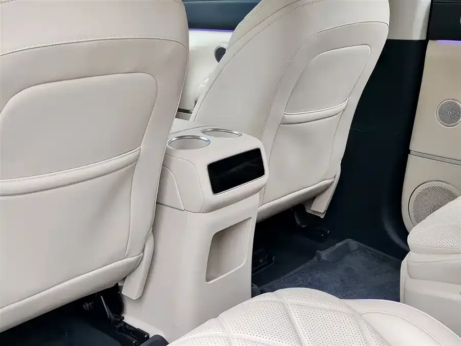 Chery Fengyun Fengyun T11 Fengyun T11 2026 220 4WD Dual IMAX Cinema Edition 2025 — миниатюра 3