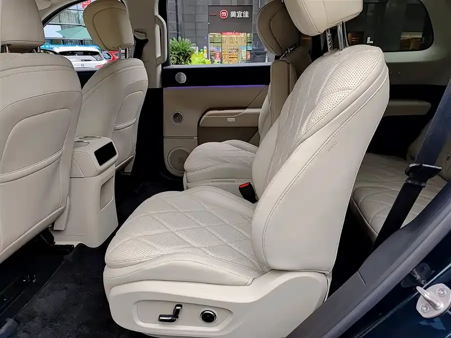 Chery Fengyun Fengyun T11 Fengyun T11 2026 220 4WD Dual IMAX Cinema Edition 2025 — миниатюра 5