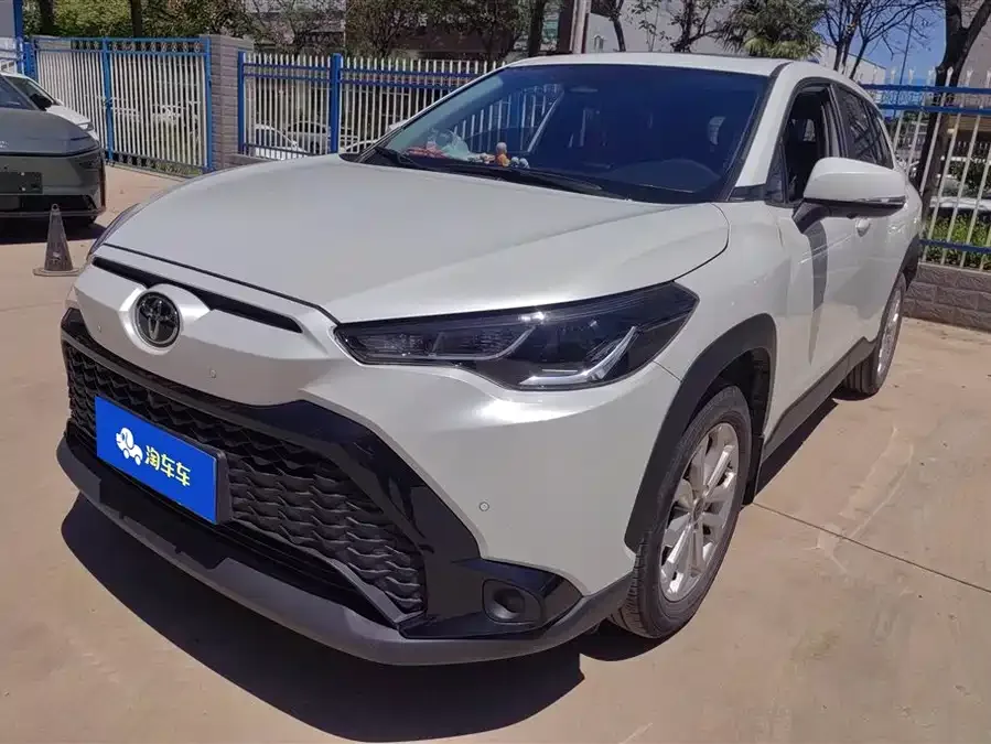 Toyota Frontlander Fenglanda 2023 2.0L CVT Leading Edition 2023 — фото 1, купить с доставкой в Москву