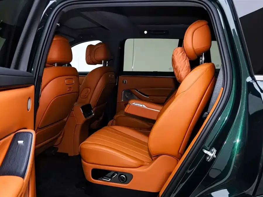 AITO M8 Wenjie M8 2025 Extended Range Ultra Edition 53.4kWh 6-Seat Version (192-line LiDAR) 2025 — миниатюра 5