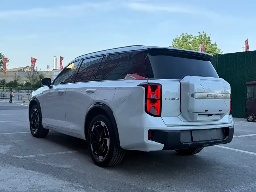 GAC Trumpchi ES9 PHEV Trumpchi ES9 2024 PHEV 143km Traveler Max 2023 — миниатюра 2