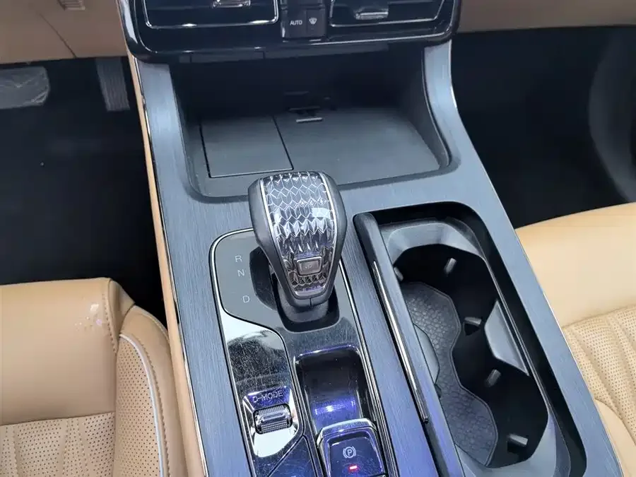 GAC Trumpchi ES9 PHEV Trumpchi ES9 2024 PHEV 143km Pro 2023 — миниатюра 4