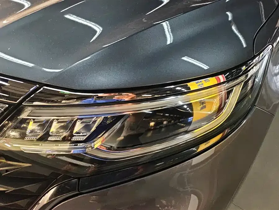 Roewe iMAX8 Roewe iMAX8 2021 400TGI flagship version 2022 — миниатюра 5