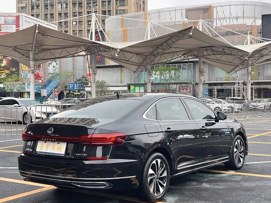 Volkswagen Passat Passat 2022 330TSI Star Elite Edition 2023 — миниатюра 2