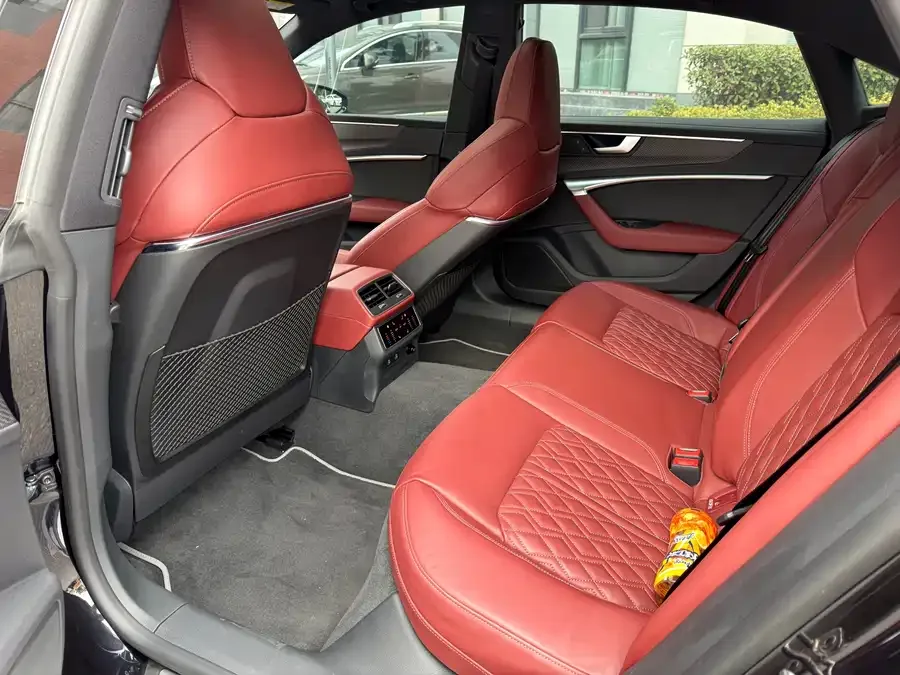 Audi A7L 2022 45 TFSI quattro S-line Black Warrior Edition 2022 — миниатюра 4