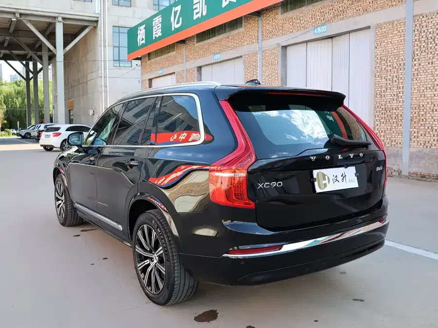 Volvo XC90 2025 B6 Zhiyi Luxury Edition 7 Seaters 2025 — миниатюра 5