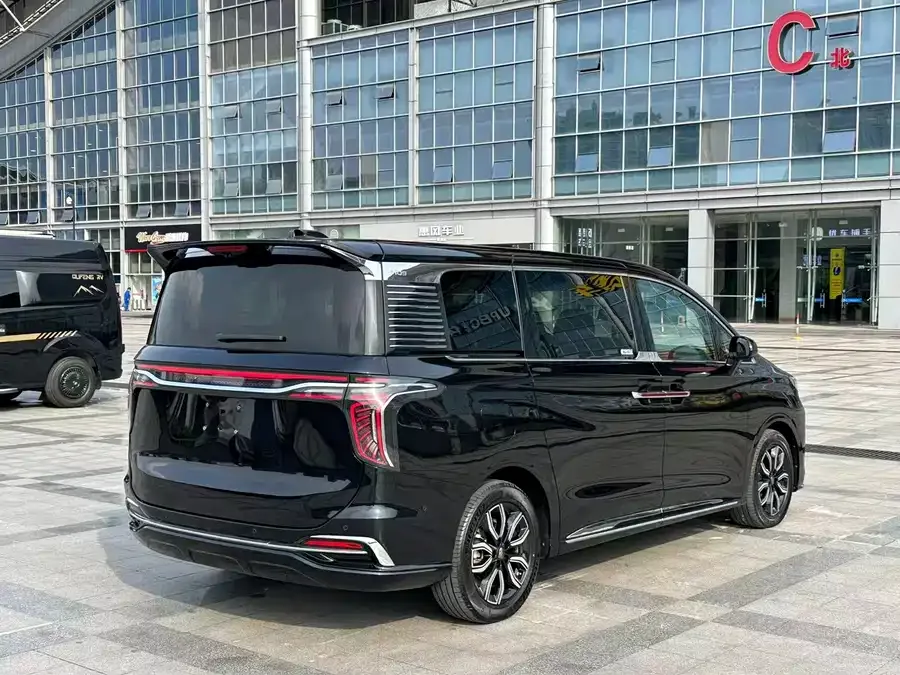 Hongqi HQ9 Hongqi HQ9 2023 2.0T Zhilian Flagship Edition 2023 — миниатюра 5