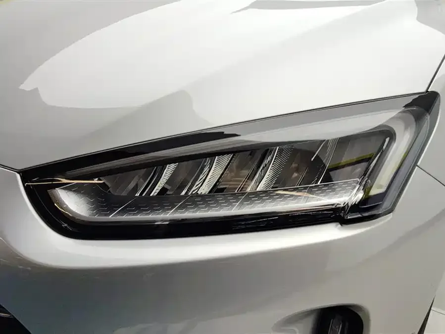 AITO M5 M5 2022 Extended Range 4WD Ultimate Edition 2022 — миниатюра 2