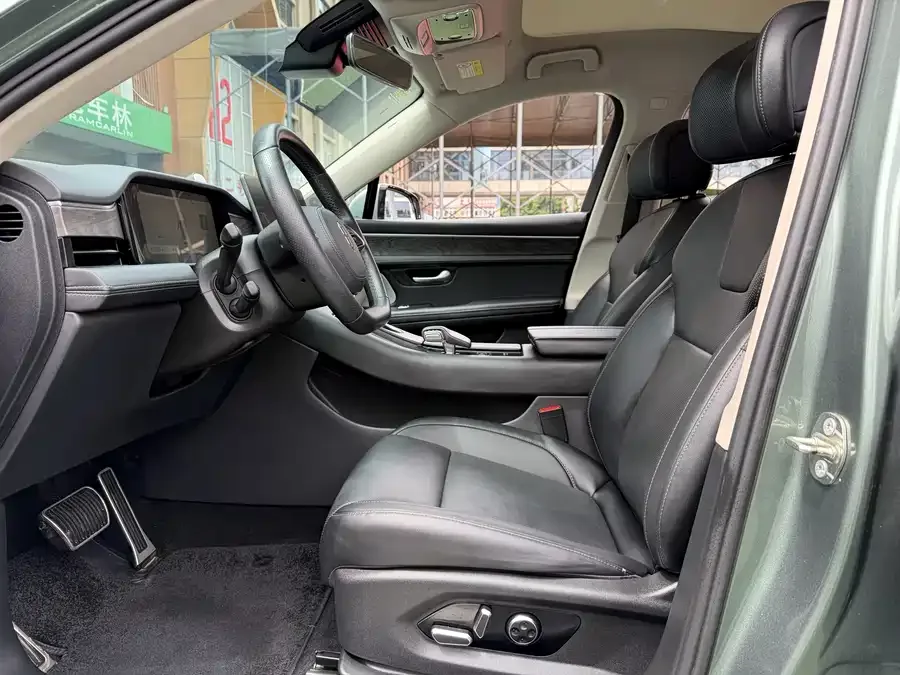 AITO M5 M5 2022 Extended Range 4WD Ultimate Edition 2022 — миниатюра 2