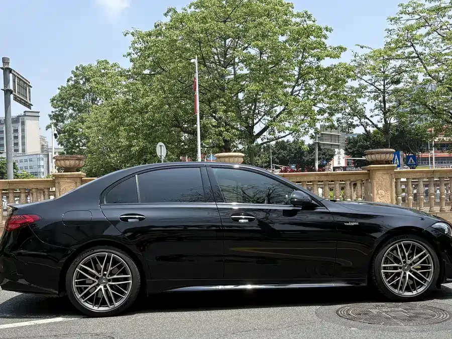 Mercedes-Benz C-Class AMG Mercedes-Benz C-Class AMG 2024 AMG C 43 4MATIC 2025 — миниатюра 2