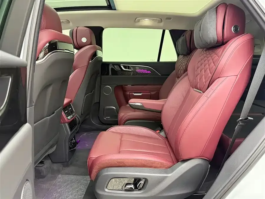 Hongqi E-HS9 Hongqi E-HS9 2022 660km Changqi Edition Six Seaters 2023 — миниатюра 4