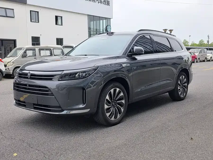 AITO M7 Wenjie M7 2024 1.5T Intelligent Driving 4WD Max Edition 6 Seaters 2024 — фото 1, купить с доставкой в Москву