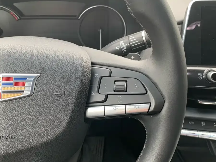 Cadillac CT4 2023 28T Luxury Edition 2025 — миниатюра 4