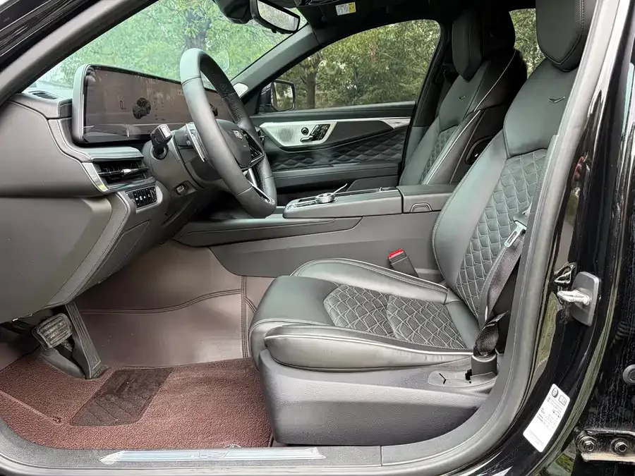 Cadillac CT6 2023 28T Premium Edition 2024 — миниатюра 2