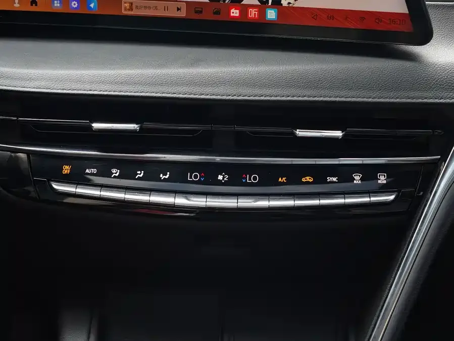 Cadillac CT6 2023 28T Fashion Model 2024 — миниатюра 4