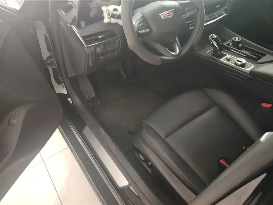 Cadillac CT5 2024 28T luxury model 2024 — миниатюра 3