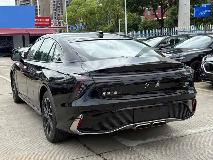 Hongqi H6 Hongqi H6 2025 2.0T American Edition 2026 — миниатюра 2