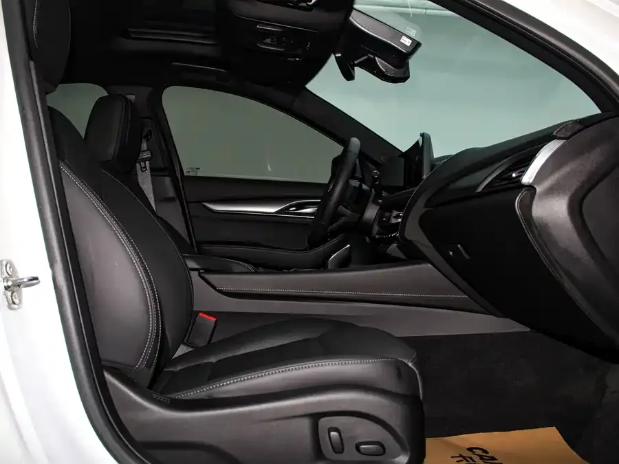 Cadillac CT5 2024 28T Luxury Pro 2024 — миниатюра 3