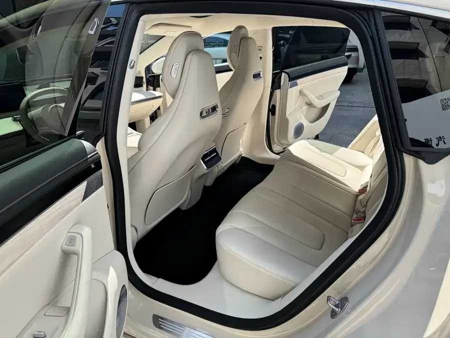 Smart world S7 Zhijie S7 2025 855km Max 2024 — миниатюра 3