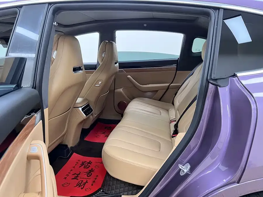 Smart world R7 Zhijie R7 2024 pure electric 667km Pro 2024 — миниатюра 5
