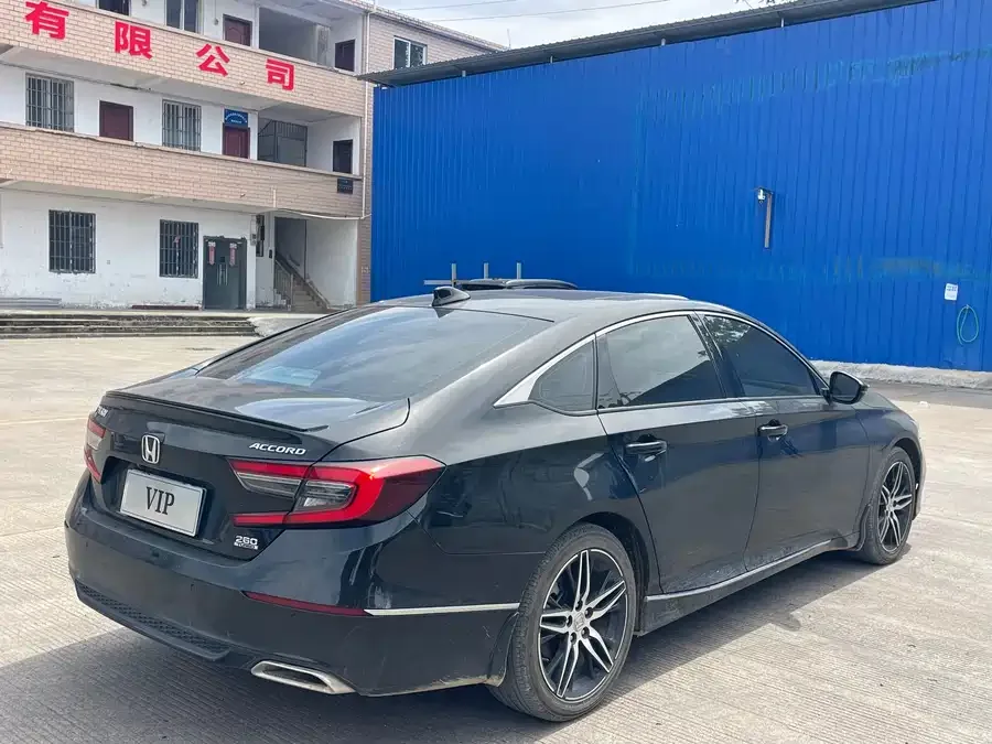 Honda Accord 2022 Accord 260TURBO Fantasy Night Premium Edition 2023 — миниатюра 2