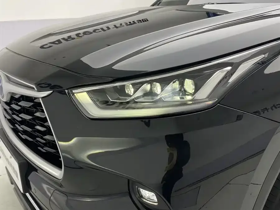 Toyota Highlander Highlander 2022 Dual Engine 2.5L 2WD Premium Edition 7 Seaters 2022 — миниатюра 3