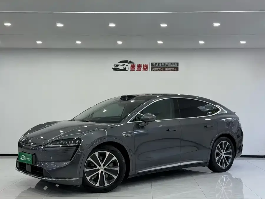 Smart world R7 Zhijie R7 2024 pure electric 802km Max 2024 — фото 1, купить с доставкой в Москву