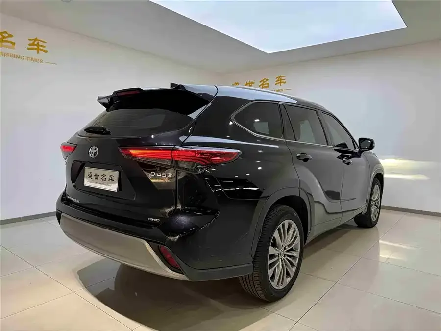 Toyota Highlander Highlander 2022 380T 4WD Luxury Edition 7 Seaters 2023 — миниатюра 5