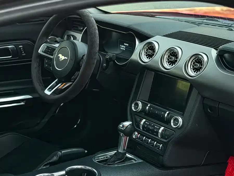 Ford Mustang 2021 Mustang 2.3T EcoBoost 2022 — миниатюра 3