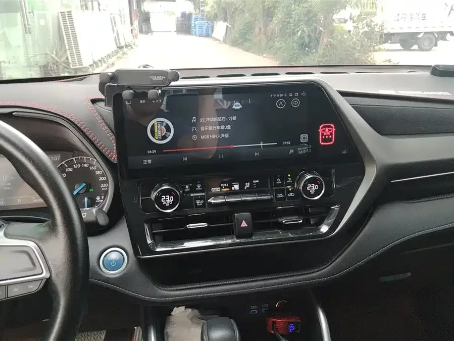 Toyota Highlander Highlander 2022 Dual Engine 2.5L 2WD Elite Edition 5 Seaters 2023 — миниатюра 4