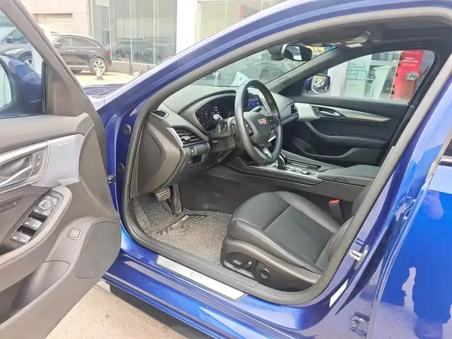 Cadillac CT5 2023 28T Premium Edition 2023 — миниатюра 3