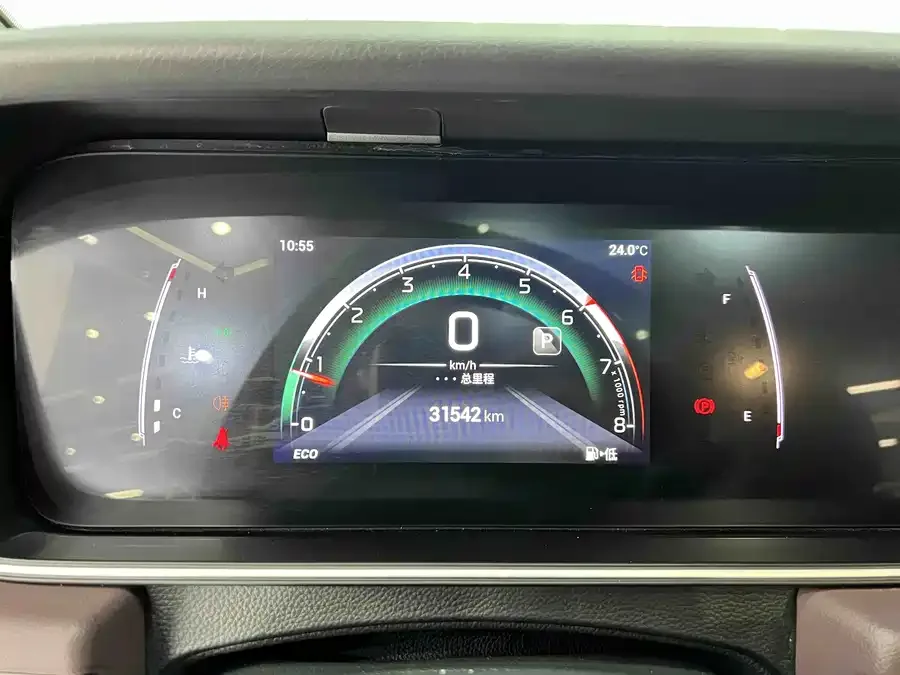 GAC Trumpchi M6 Trumpchi M6 2021 270T DCT Premium Edition (seven seats) 2022 — миниатюра 3
