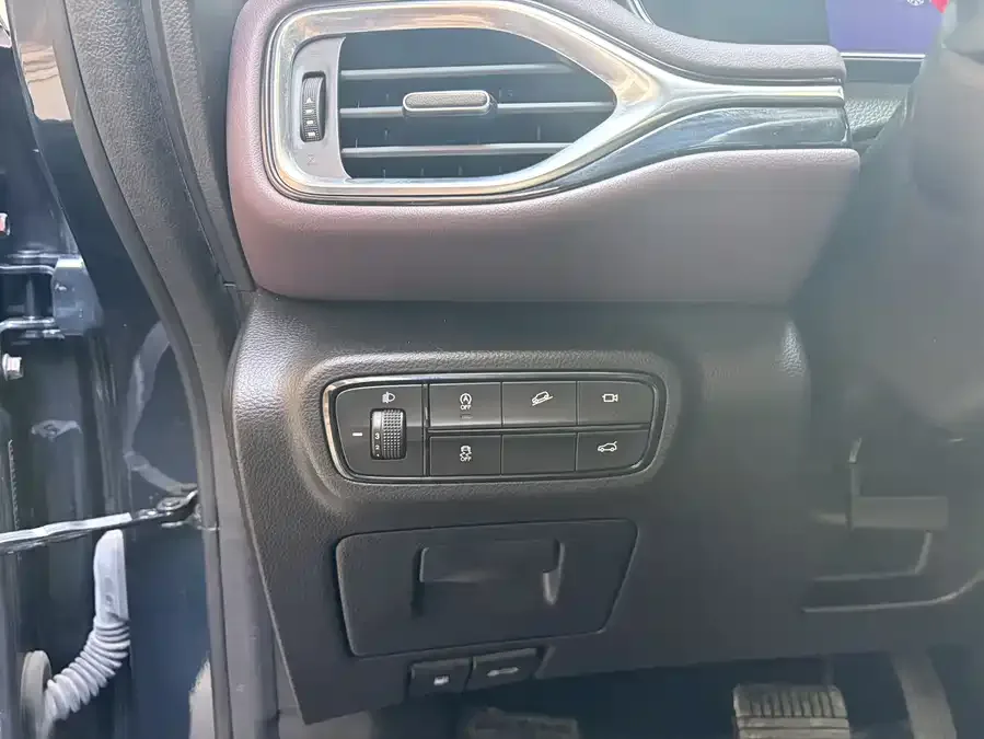 GAC Trumpchi M6 Trumpchi M6 2021 Pro 270T Automatic Exclusive Edition 2022 — миниатюра 4