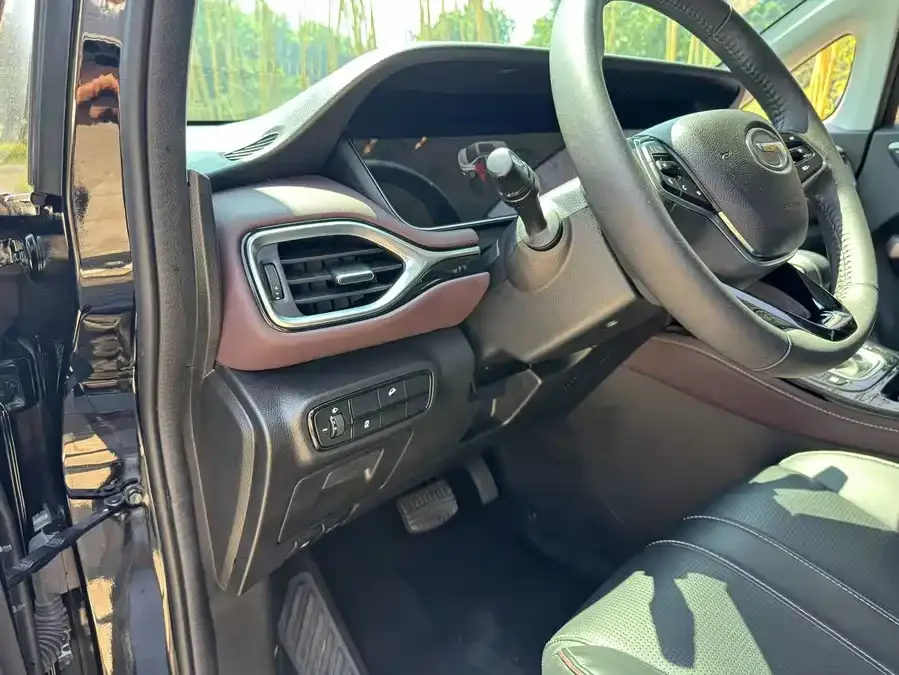 GAC Trumpchi M6 Trumpchi M6 2023 PRO 270T DCT Luxury Edition 2024 — миниатюра 4