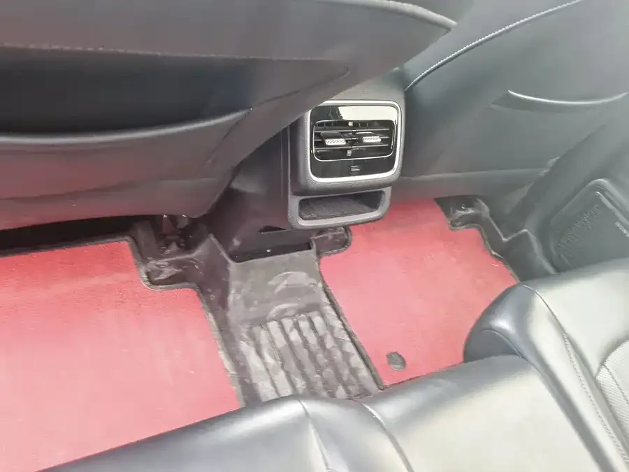 Chery Tiggo 8 PRO Tiggo 8 PRO 2024 Champion Edition 290T 2WD high-gloss version 7 seats 2023 — миниатюра 3