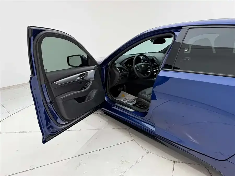 Cadillac CT5 2023 28T Premium Edition 2023 — миниатюра 4