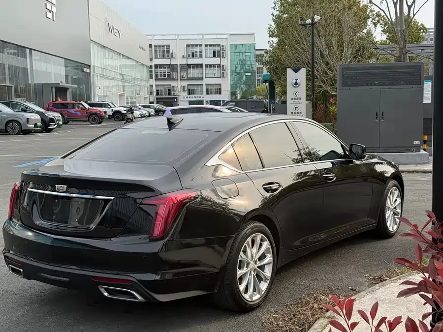 Cadillac CT5 2023 28T Luxury Edition (Standard Edition) 2023 — миниатюра 2