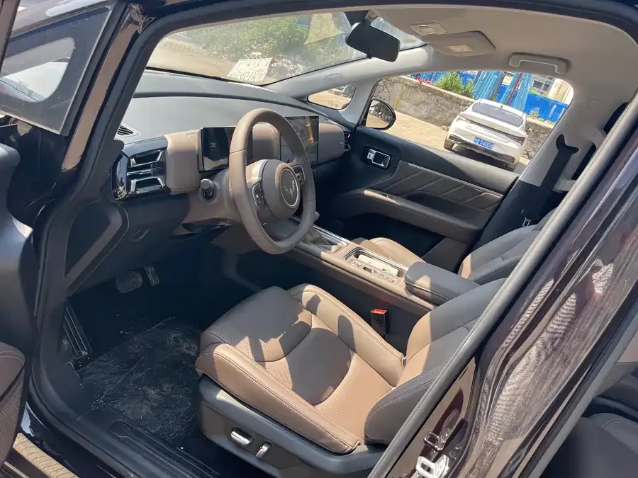 Wuling Starlight 730 Starlight 730 2025 1.5T CVT Elite 2025 — миниатюра 3